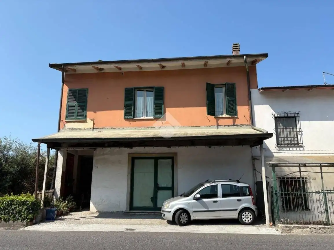 Casa indipendente in vendita a Montignoso