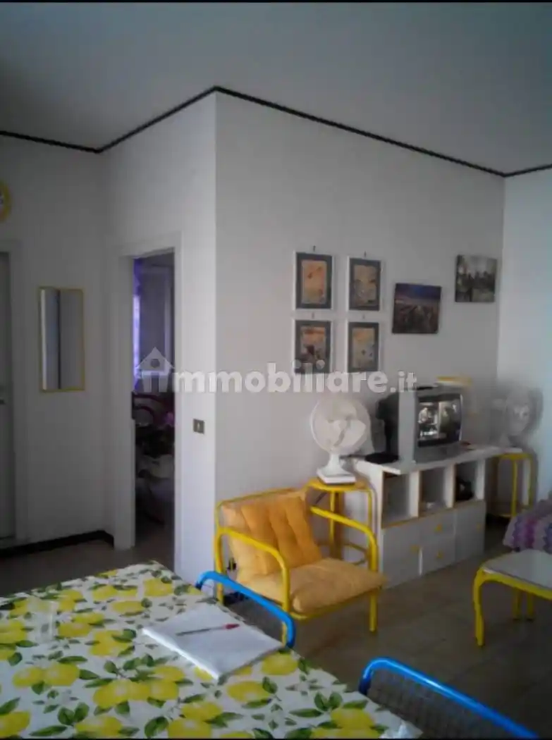 Appartamento in affitto a Lesina