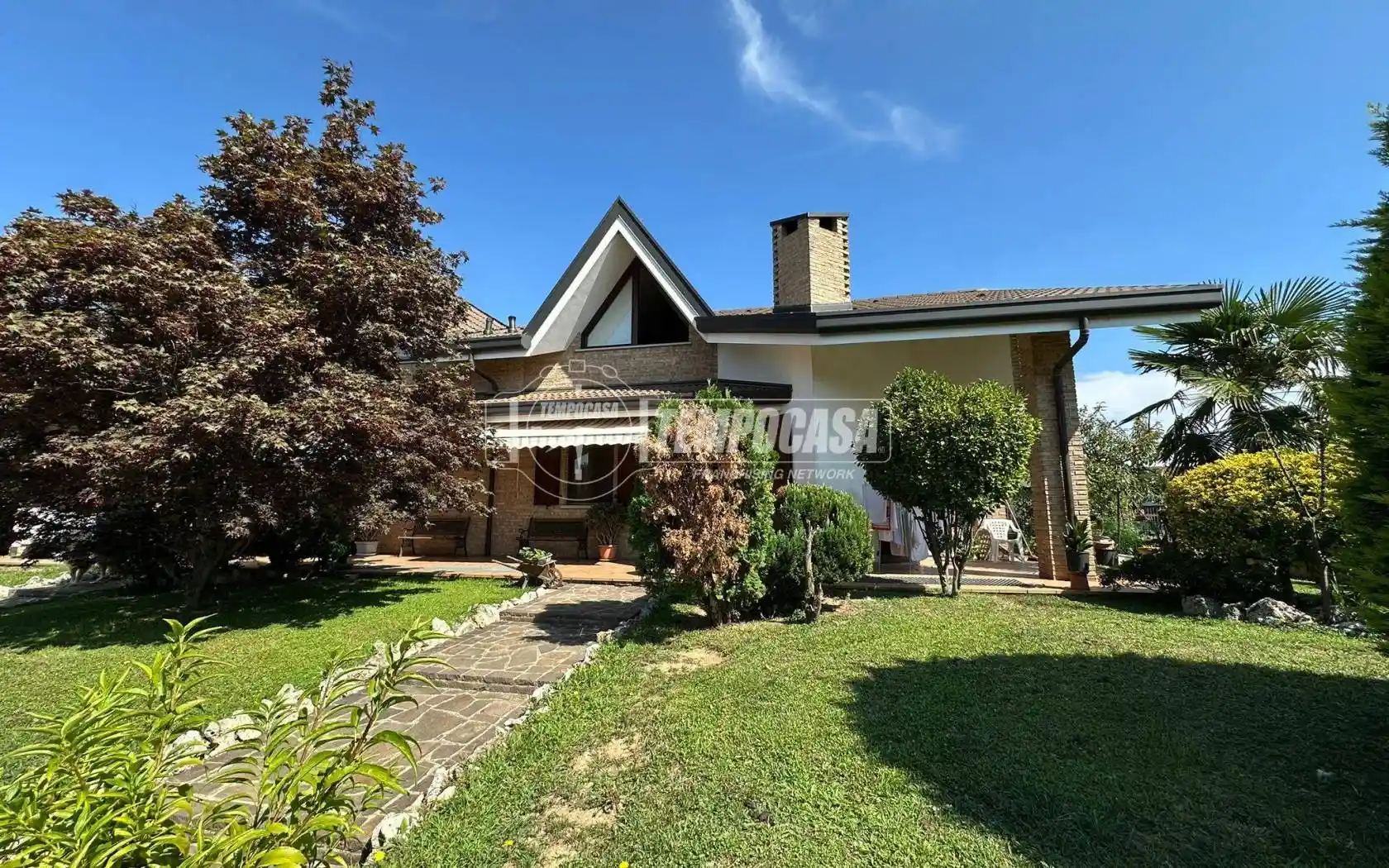 Villa in vendita a Cogliate