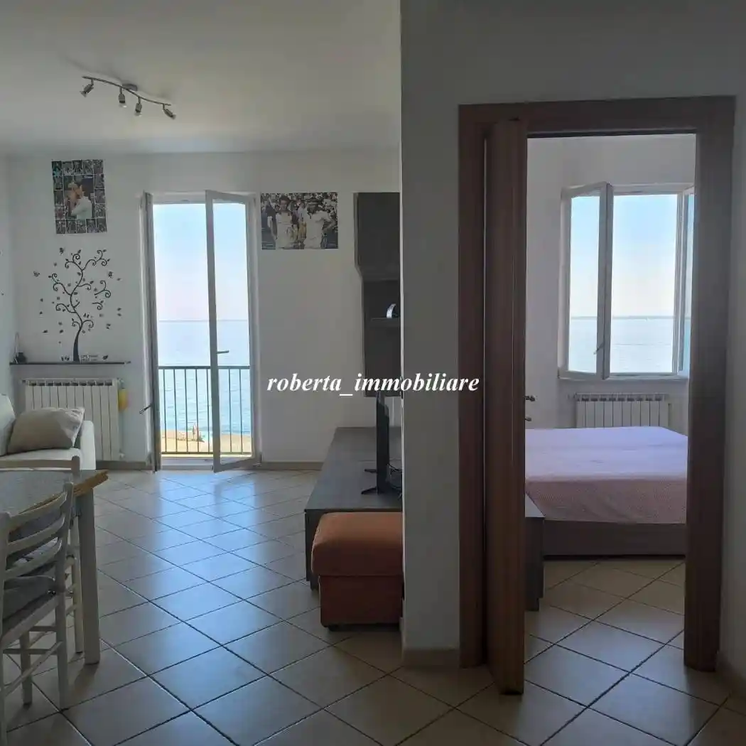 Appartamento in vendita a Cogoleto