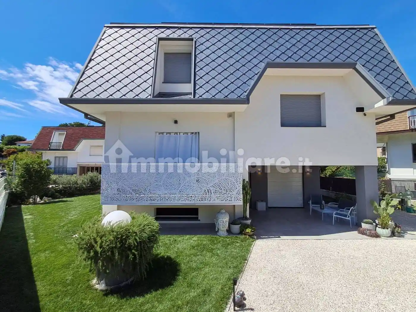 Villa in vendita a Malnate