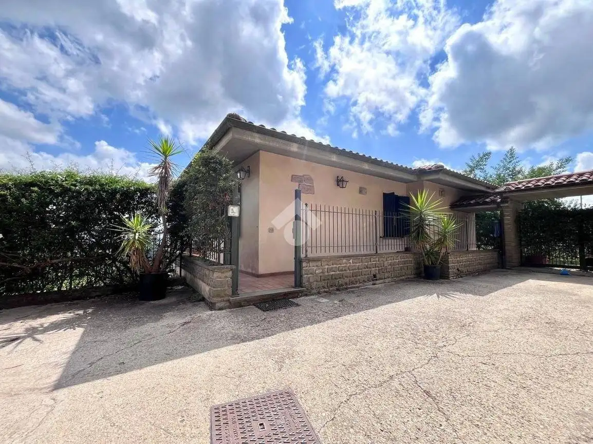 Villa in vendita a Canale Monterano