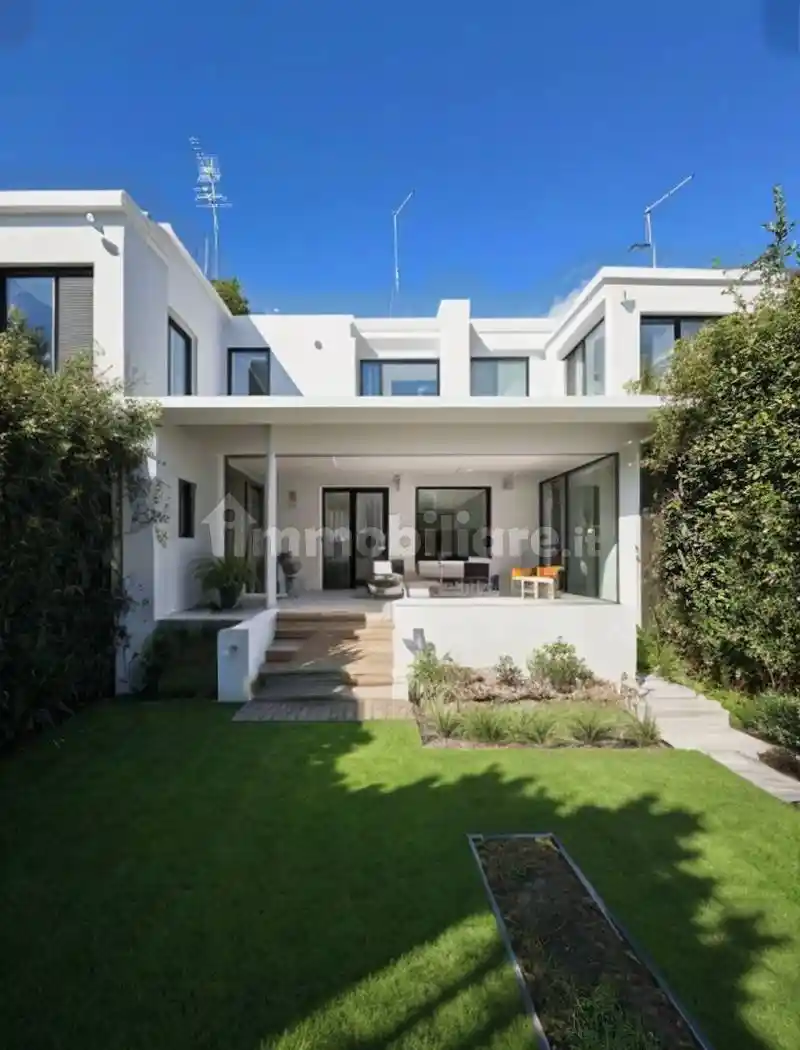 Villa in vendita a Forte dei Marmi