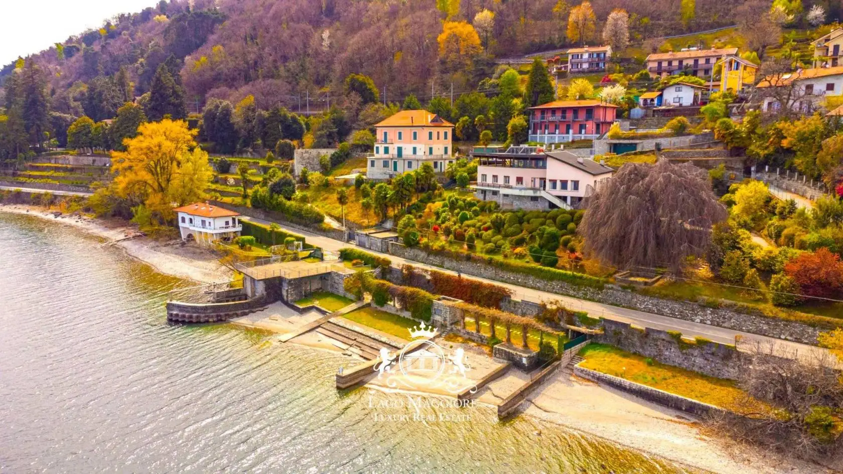 Villa in vendita a Belgirate