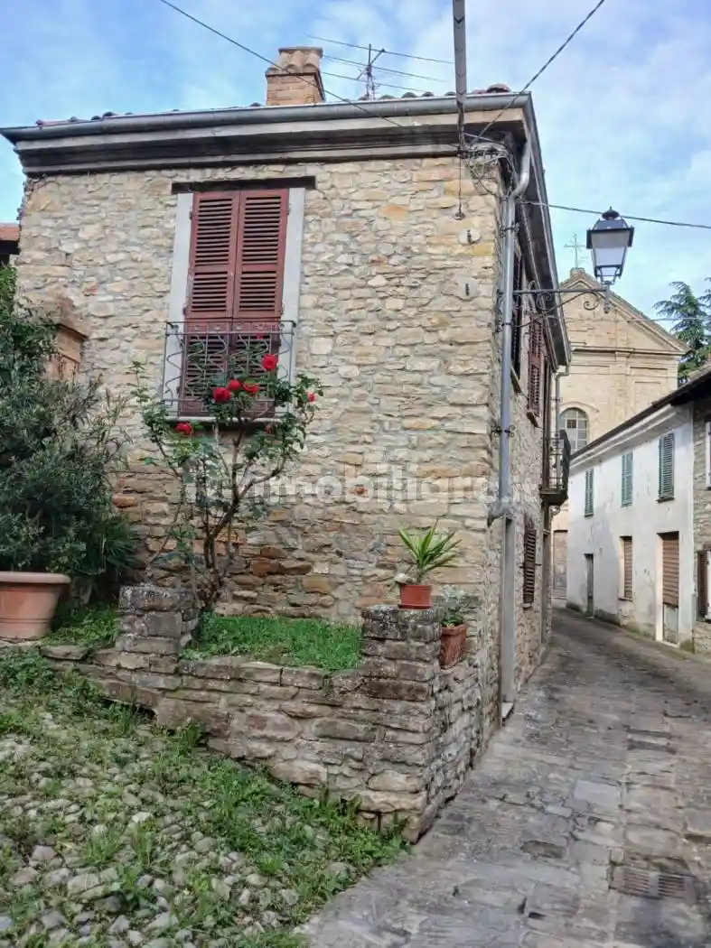 Casa indipendente in vendita a Loazzolo