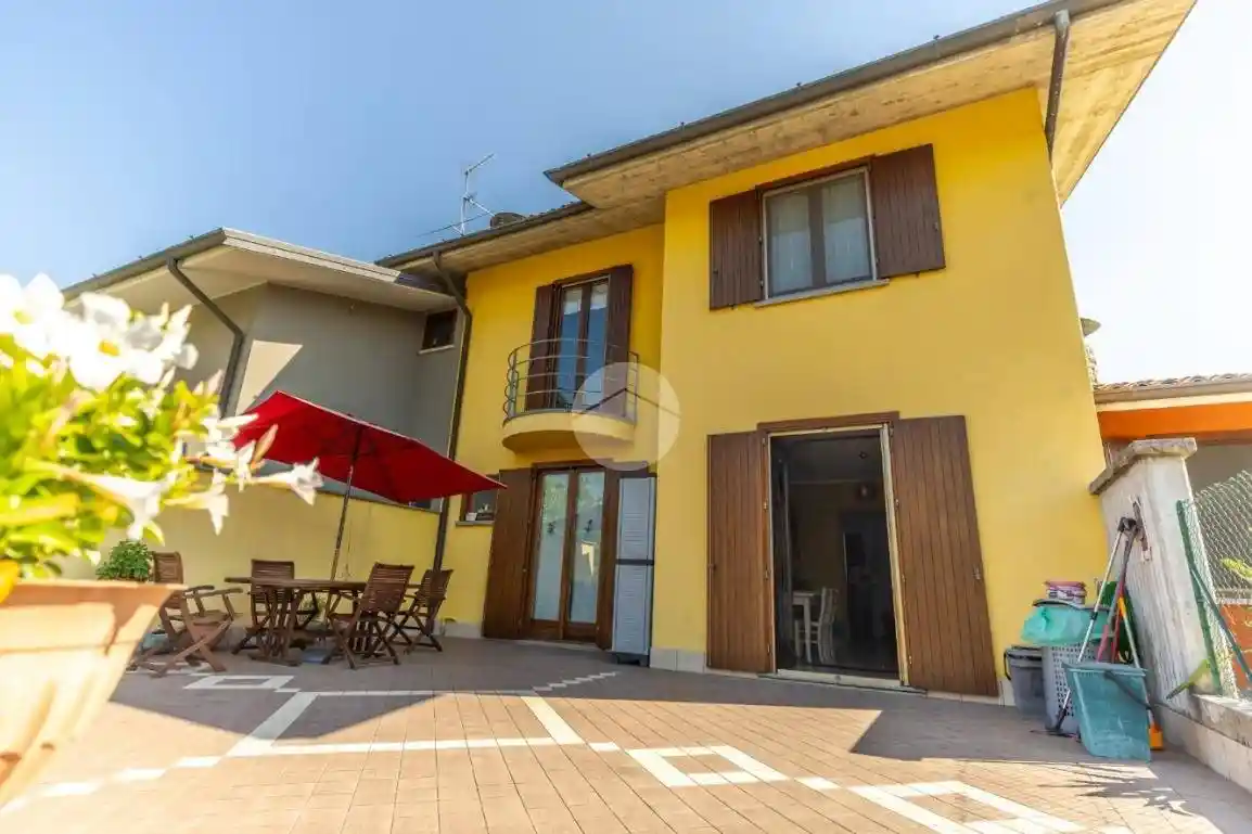 Villa plurifamiliare via Don A. Seghezzi 8, Centro, Bagnatica - foto 2