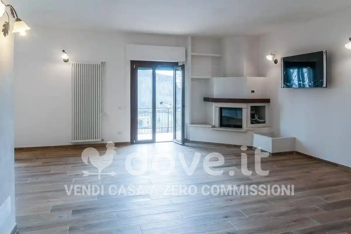 Appartamento in vendita a Semproniano