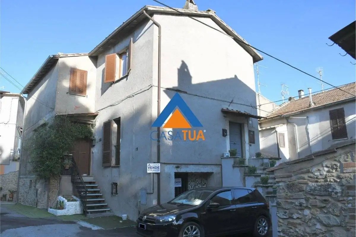 Casa indipendente in vendita a Giove