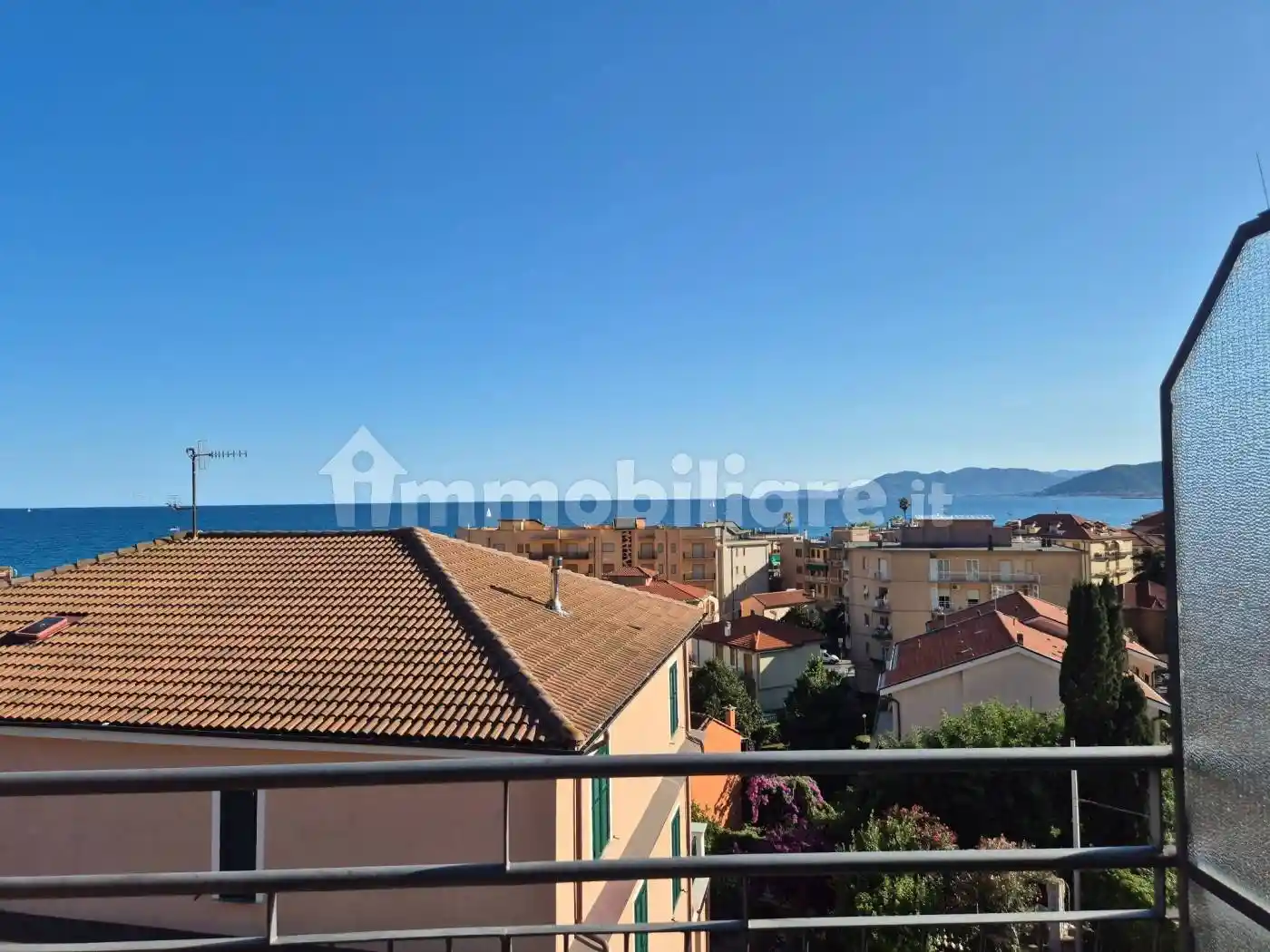 Appartamento in vendita a Borgio Verezzi