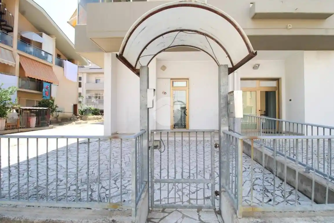 Trilocale via Torquato Tasso, Centro, Pineto - foto 2