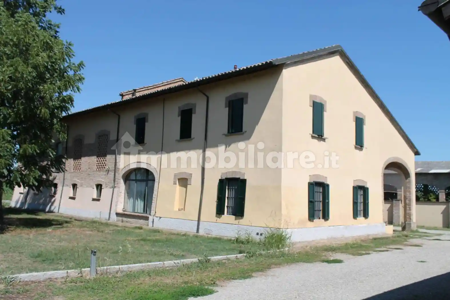 Rustico - Casale in vendita a Montechiarugolo