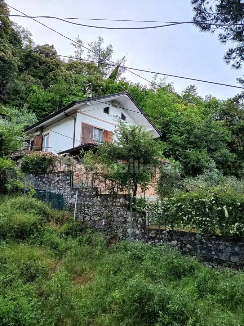 Villa in vendita a Massa