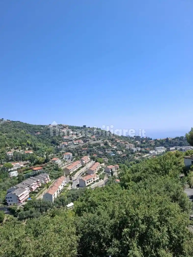 Appartamento in vendita a Alassio