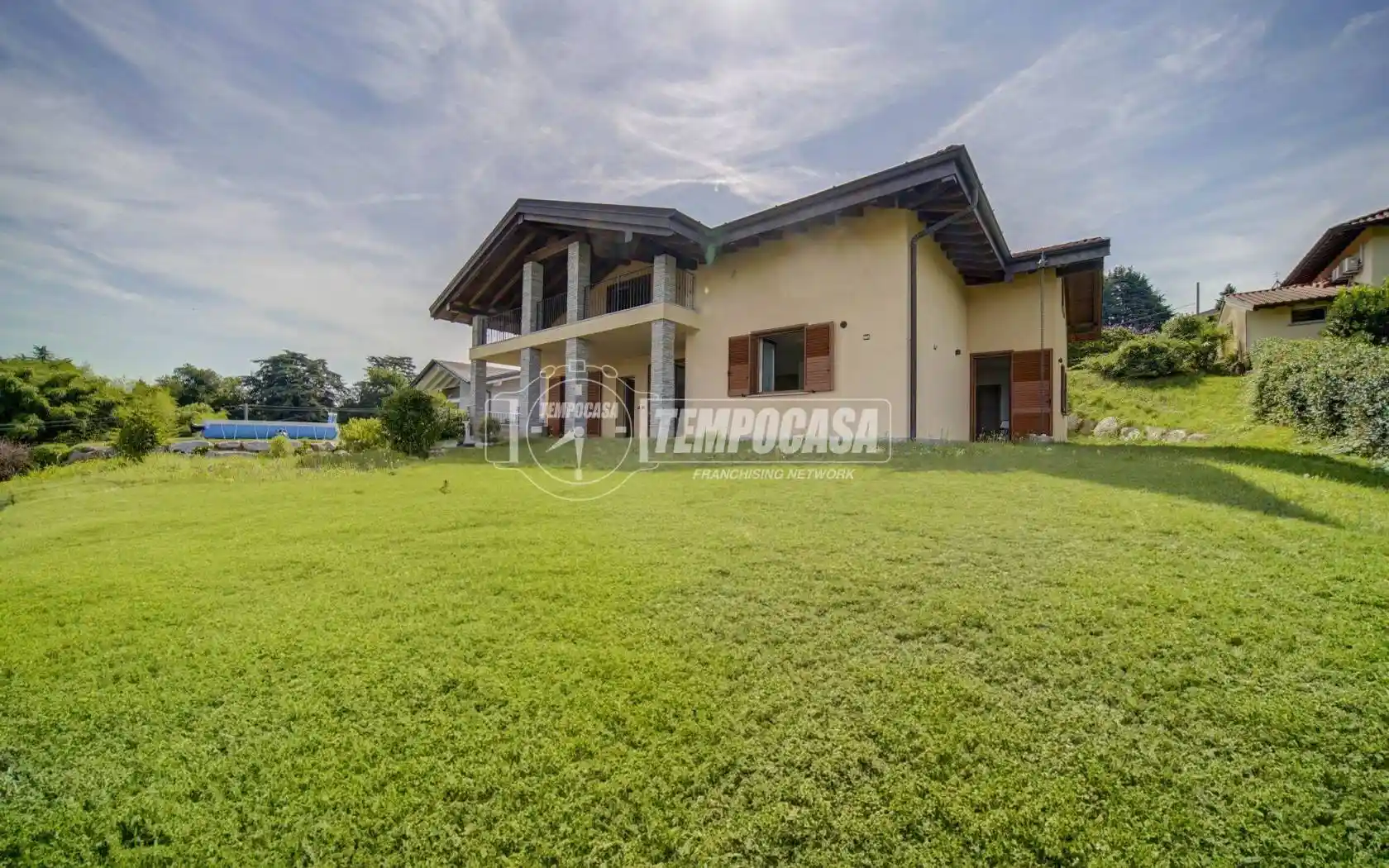 Villa in vendita a Azzate