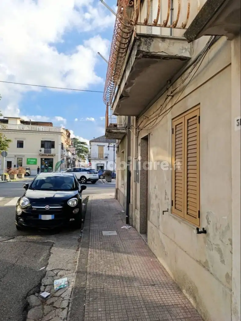 Appartamento in vendita a Polistena