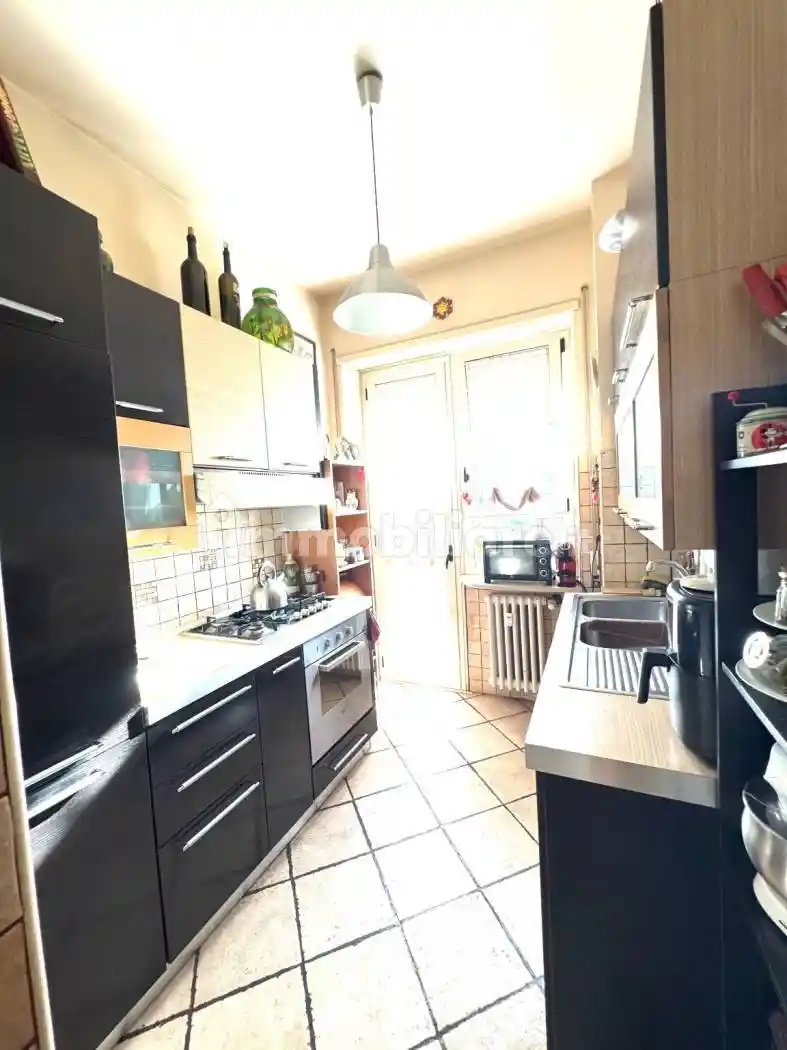 Appartamento via Ferdinando Iannaccone 12, Emanuele II, C. Colombo, Morelli e Silvati, Avellino - foto 4