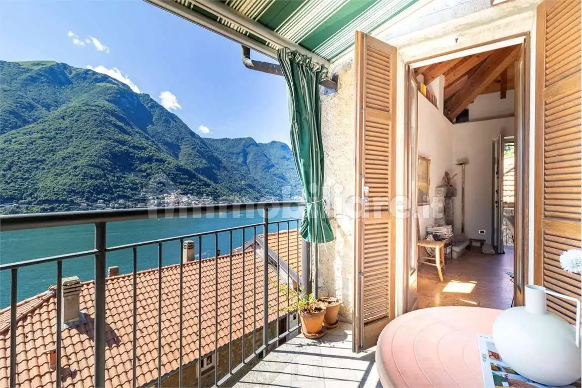 Casa indipendente in vendita a Pognana Lario