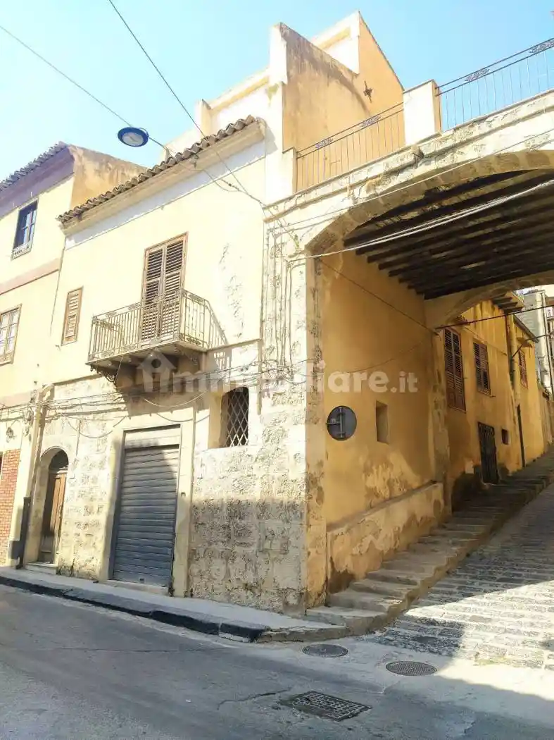 Casa indipendente in vendita a Palma di Montechiaro