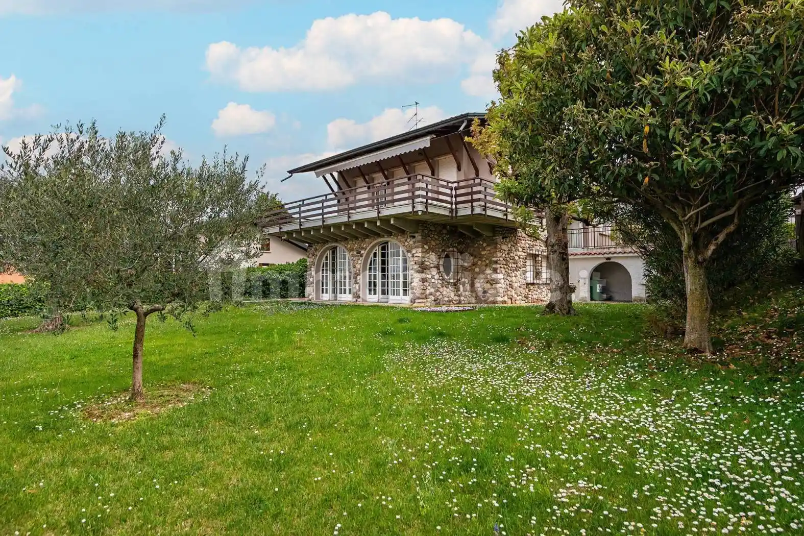 Villa in vendita a Peschiera del Garda