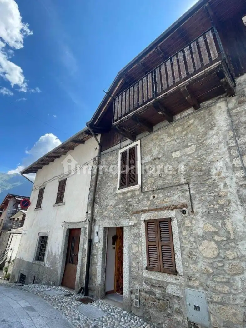Casa indipendente in vendita a Saviore dell'Adamello