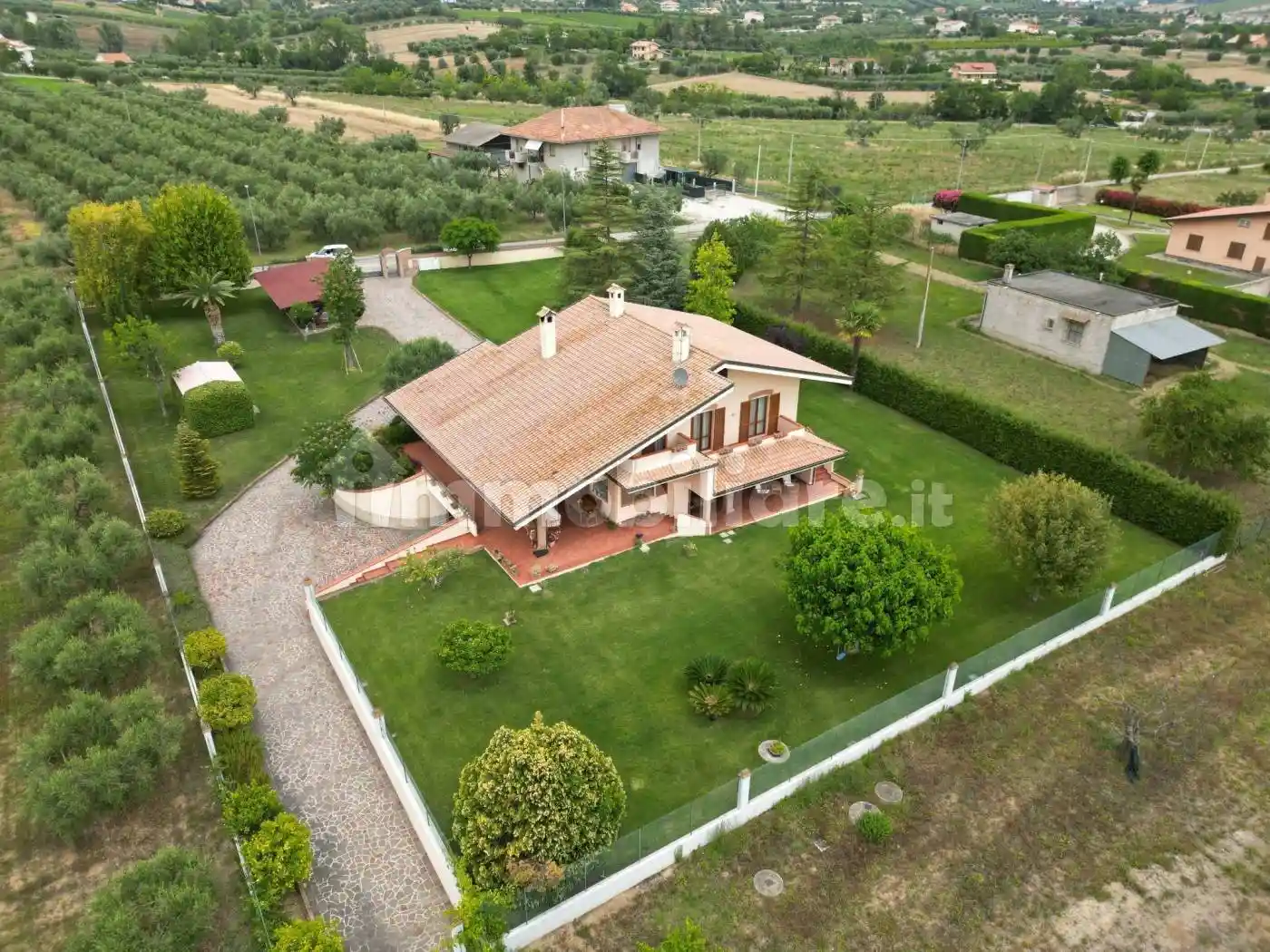 Villa unifamiliare via Sette Fratelli 11, Giulianova - foto 2