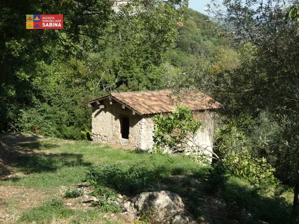 Rustico - Casale in vendita a Toffia