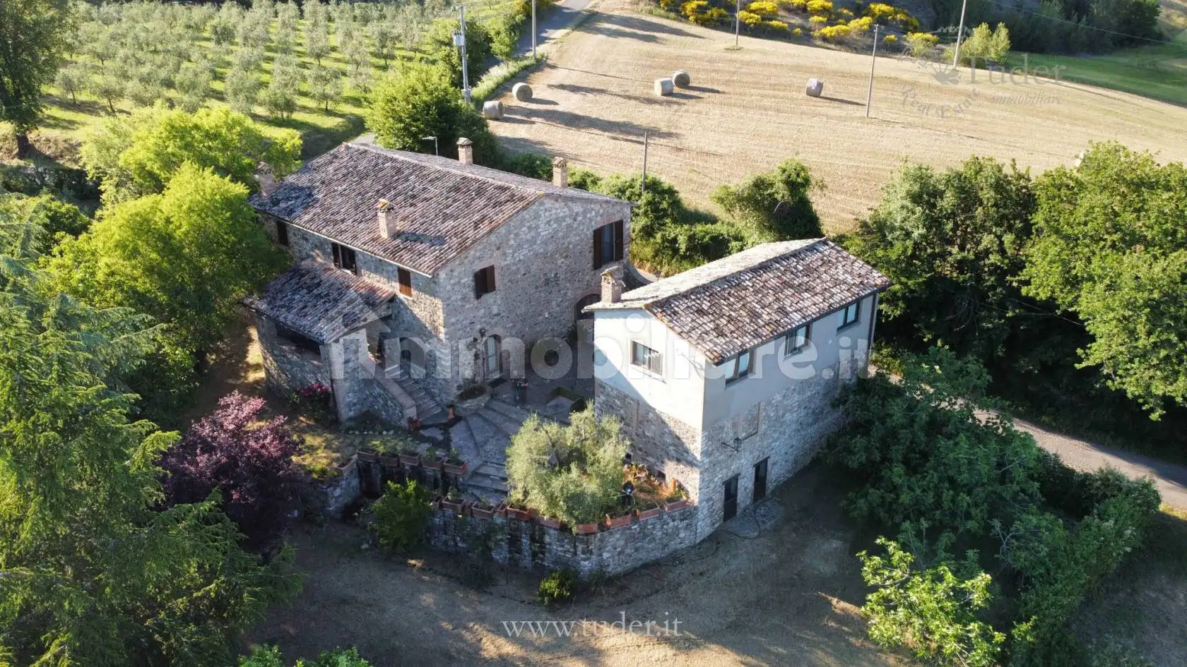 Rustico - Casale in vendita a San Venanzo