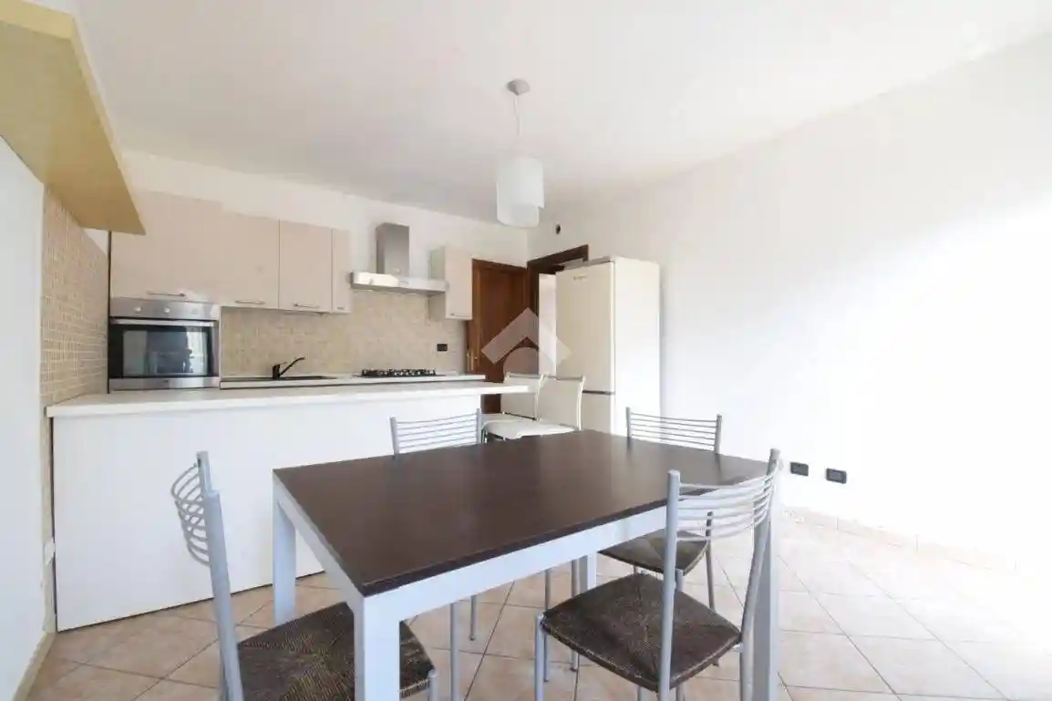 Bilocale Rue de la Gare 66, Centro, Chatillon - foto 2