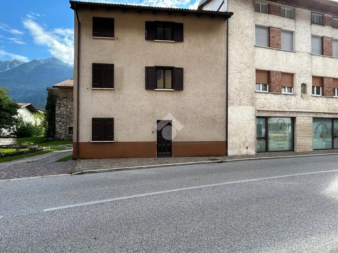 Palazzo - Edificio in vendita a Villa Santina