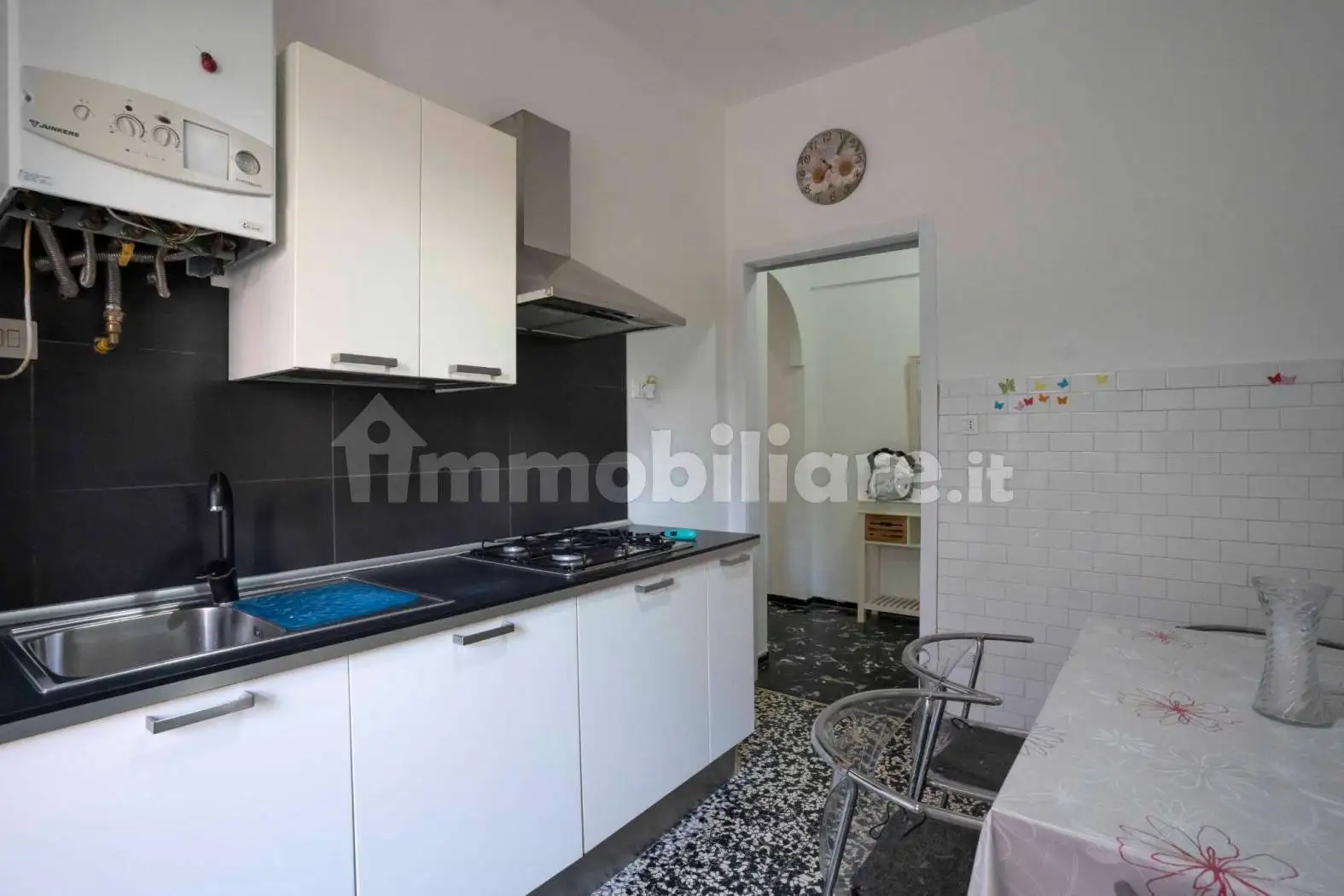 Trilocale buono stato, piano rialzato, Centro, Albisola Superiore - foto 3