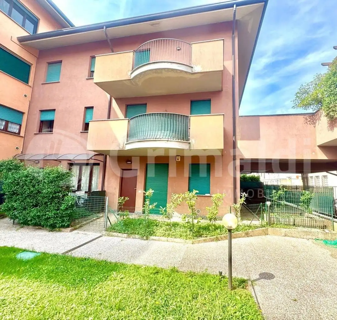 Bilocale via monte cervino, 18, Centro, Arcore - foto 2