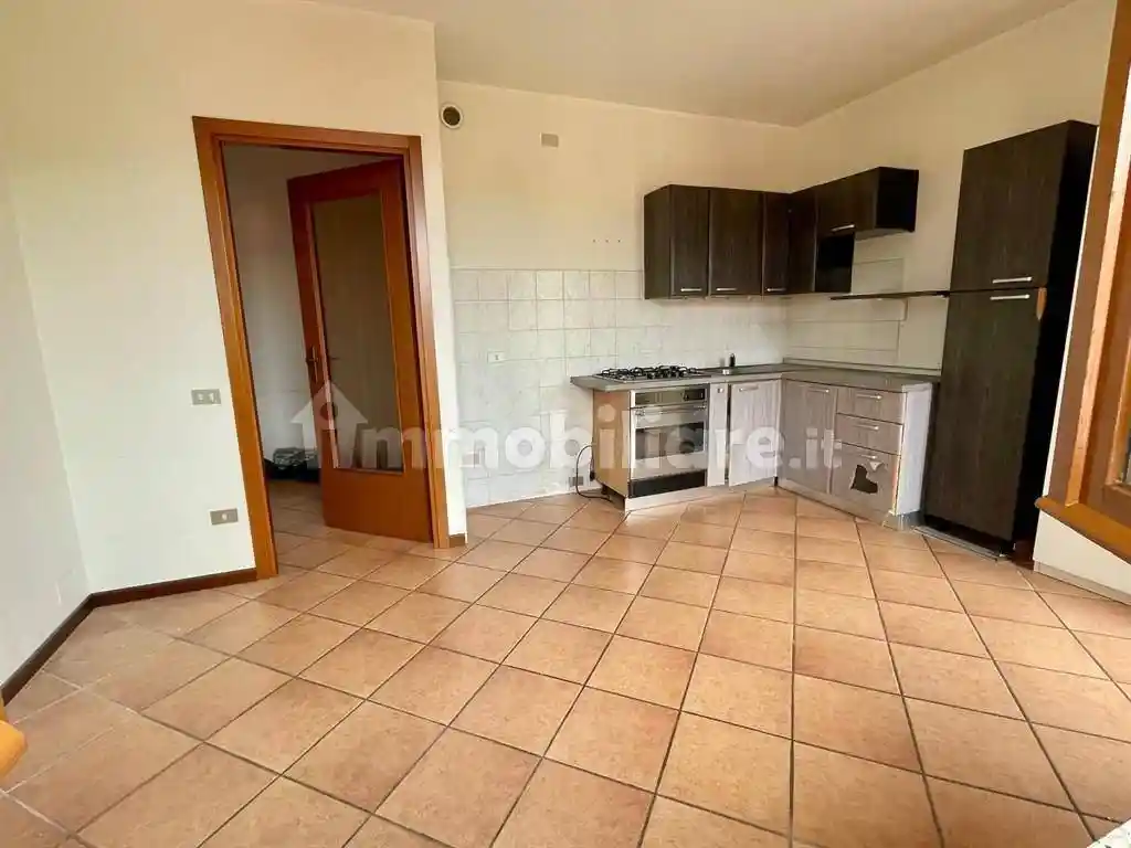 Bilocale ottimo stato, secondo piano, Valle Olona, Varese - foto 2