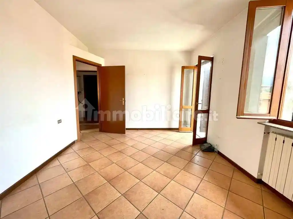 Bilocale ottimo stato, secondo piano, Valle Olona, Varese - foto 3