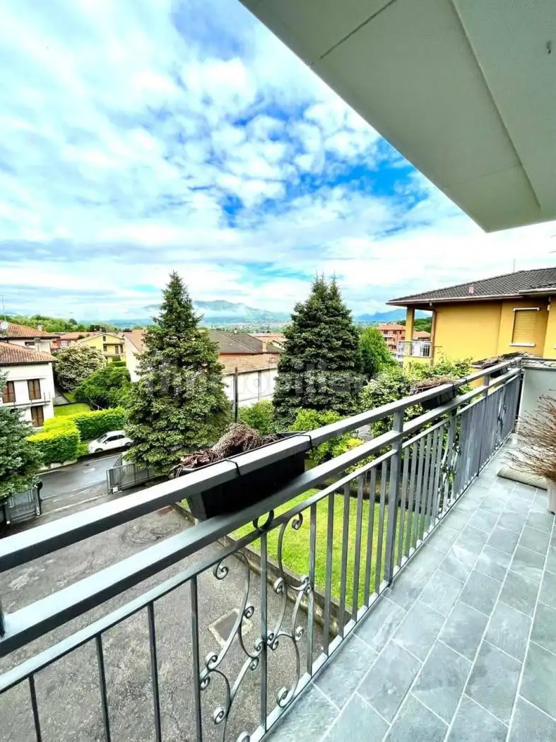 Trilocale via indipendenza 12, Buguggiate - foto 3