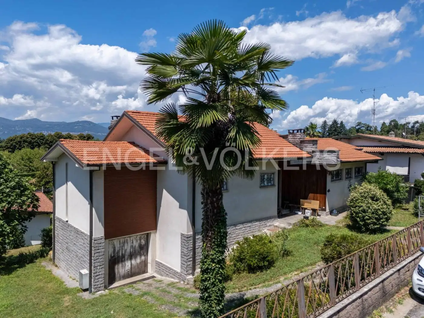 Villa in vendita a Ispra