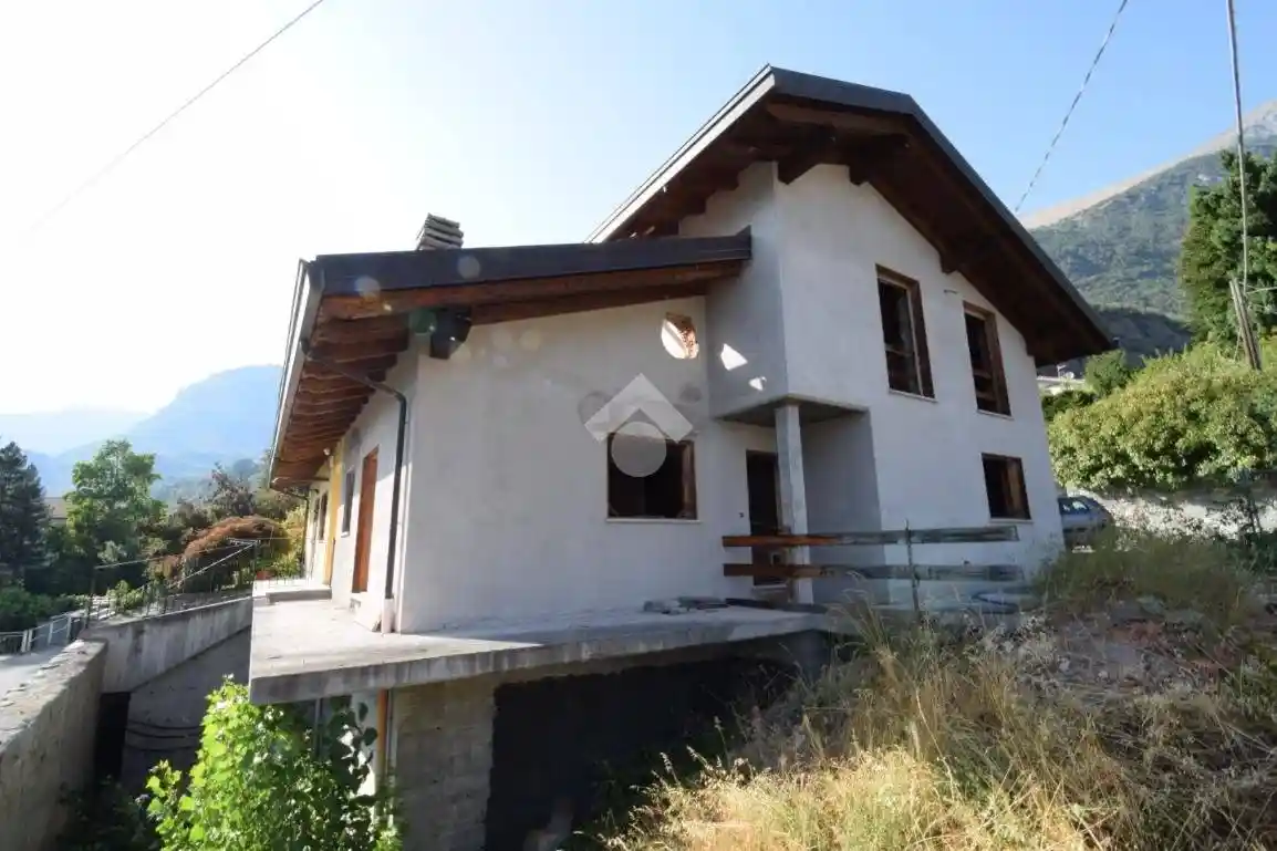 Villetta a schiera in vendita a Saint-Vincent