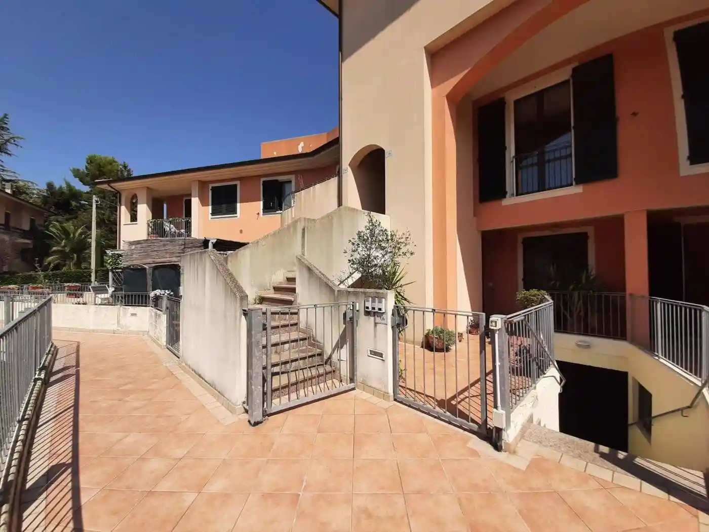 Appartamento in vendita a Mombaroccio