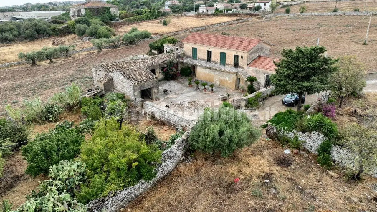 Casa indipendente in vendita a Modica