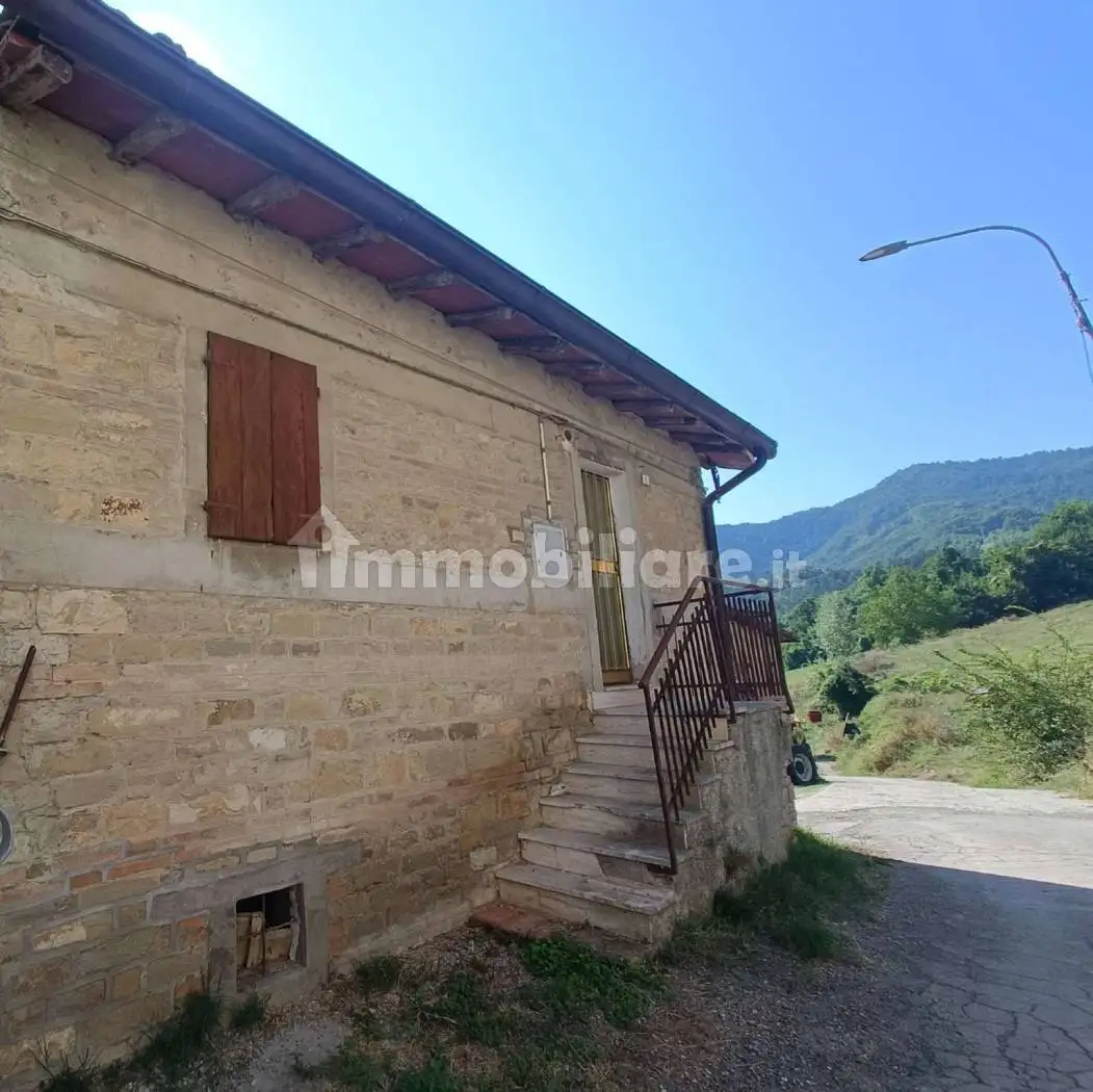 Casa indipendente in vendita a Vetto