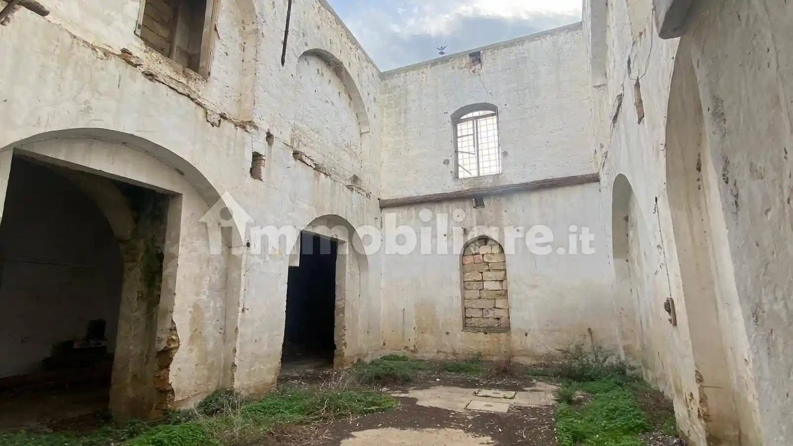 Rustico - Casale in vendita a Novoli