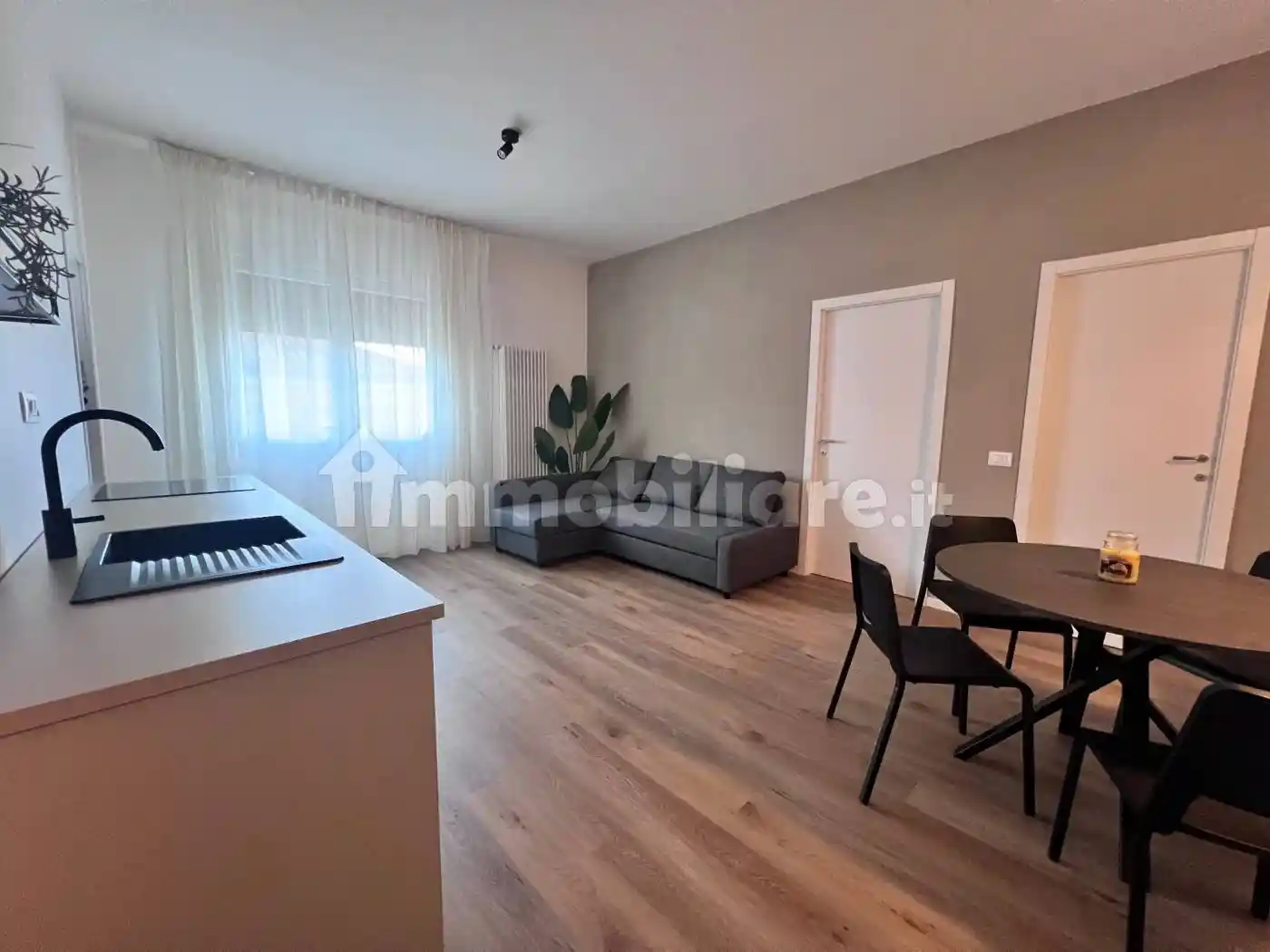 Bilocale via Cesare Battisti 6, Centro, Mogliano Veneto - foto 2