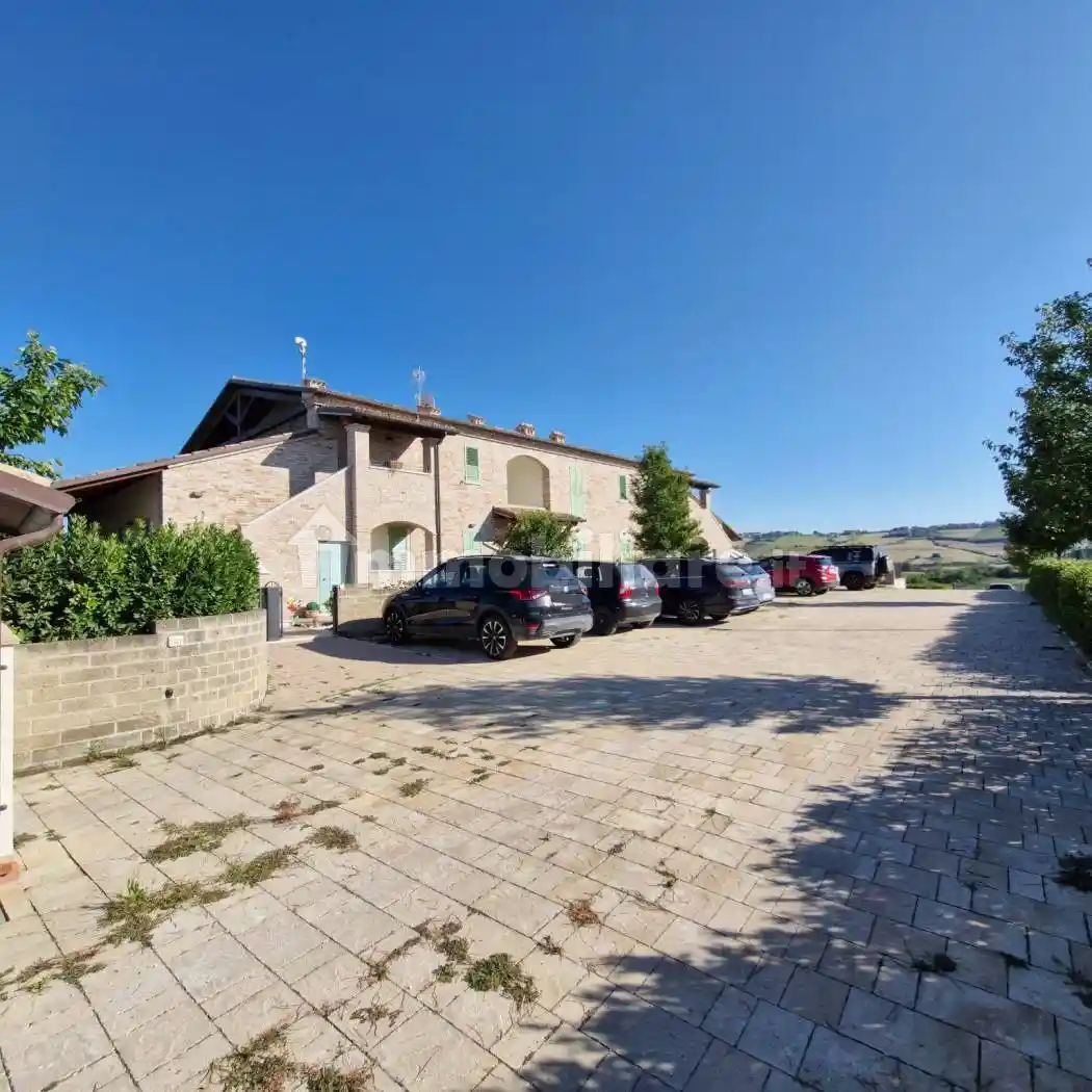 Villa in vendita a San Costanzo