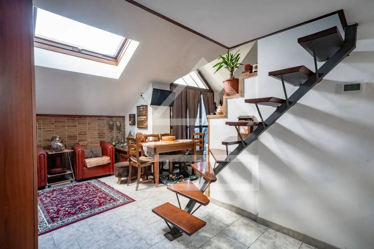 Appartamento in vendita a Renate