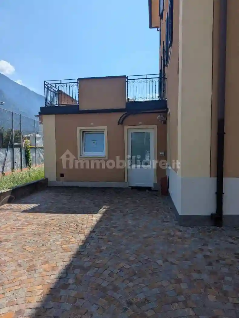 Bilocale via alla Croce 8, Centro, Malè - foto 4