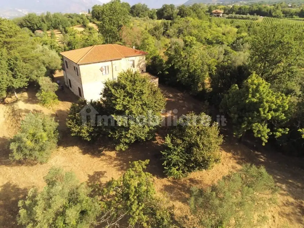 Rustico - Casale in vendita a Cervaro