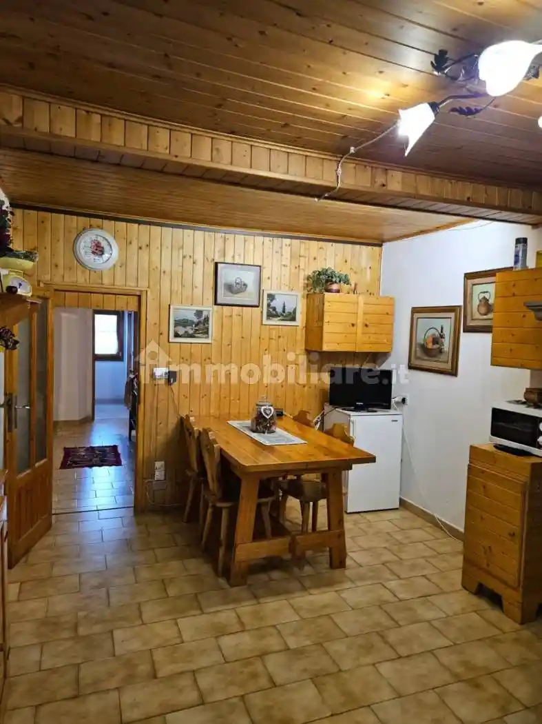 Appartamento in vendita a Pievepelago