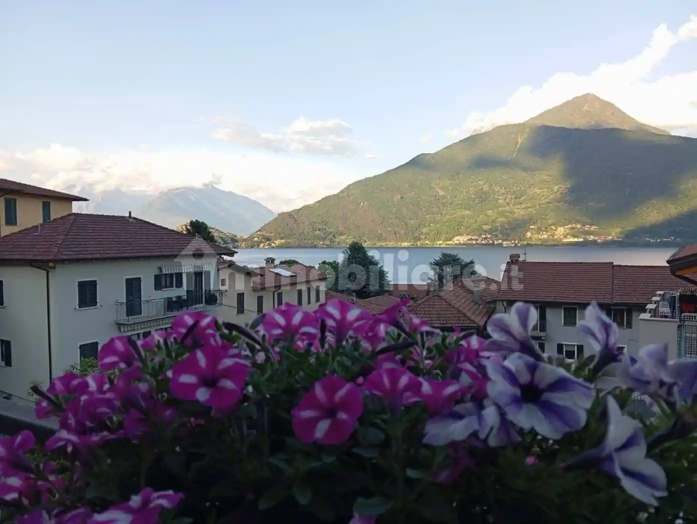 Appartamento in vendita a Pianello del Lario