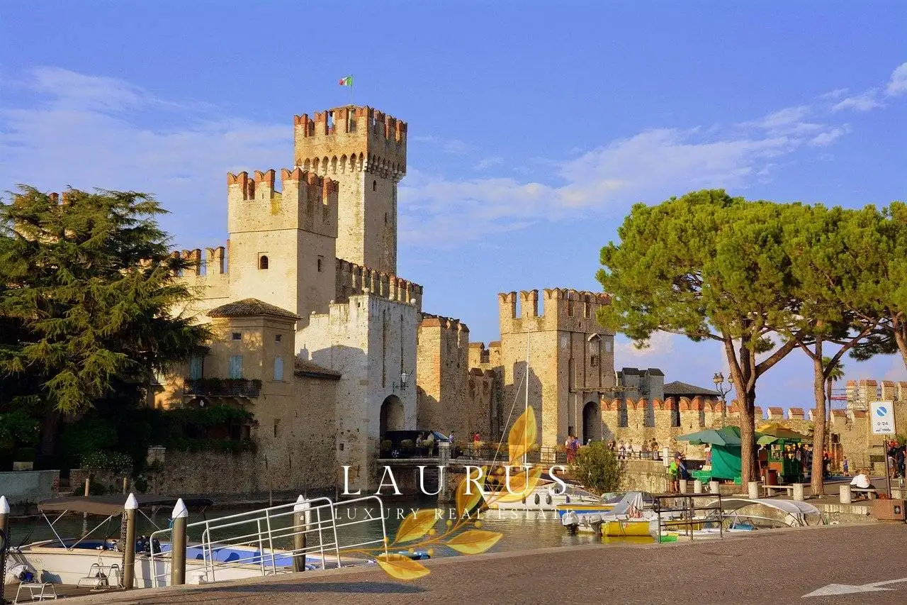 Appartamento in affitto a Sirmione