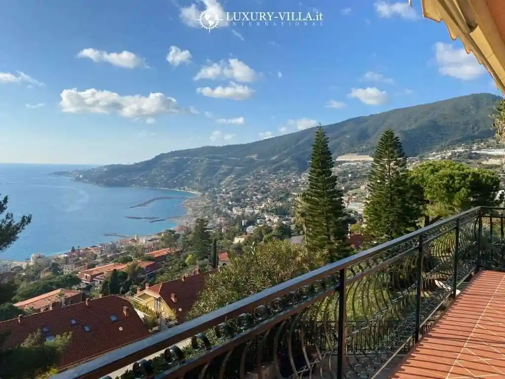 Villa in vendita a Ospedaletti