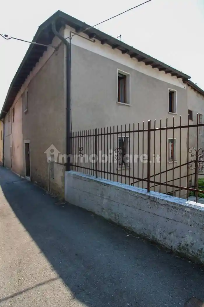 Casa indipendente in vendita a Centro Valle Intelvi